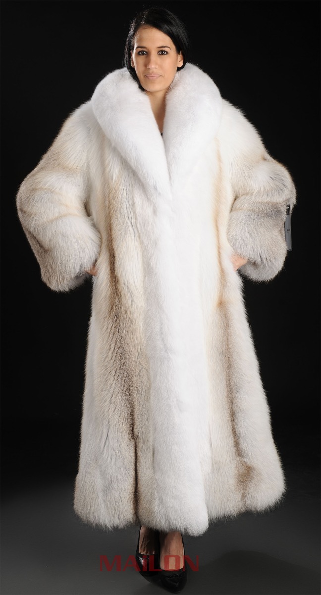 SAGA ROYAL Golden Island Shadow Full Length Fox Fur Coat with White Fox Collar and Tuxedo