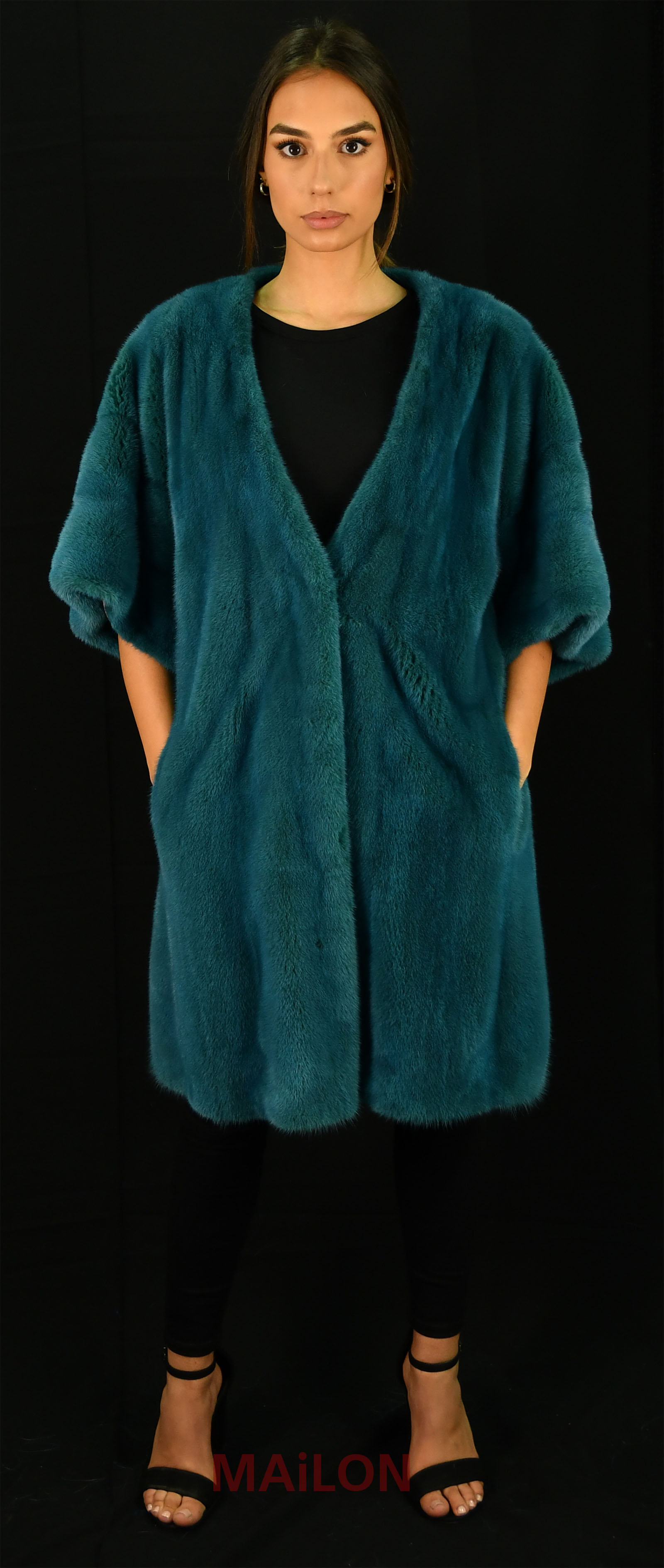 Dyed SAGA ROYAL mink jacket coat kimono - Size Small/Medium