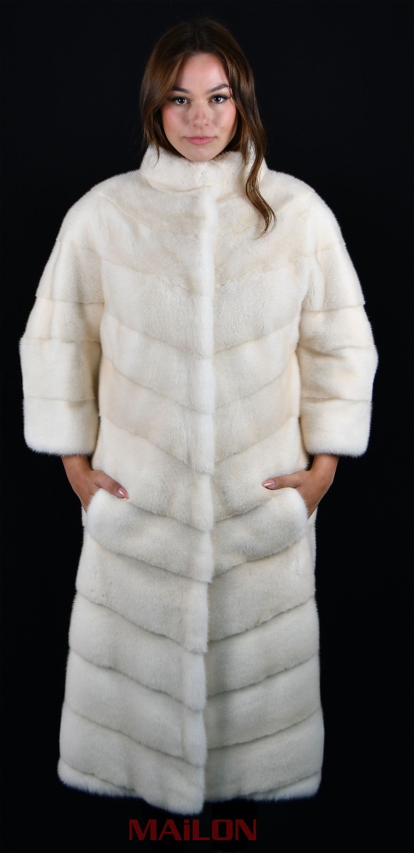 SAGA ROYAL Pearl Mink Coat - diagonaly arranged pelts