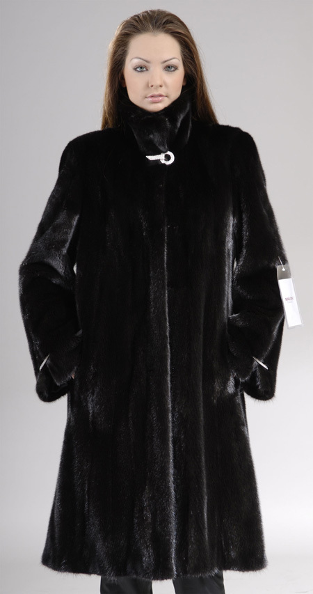 Letout Blackglama Mink knee length coat