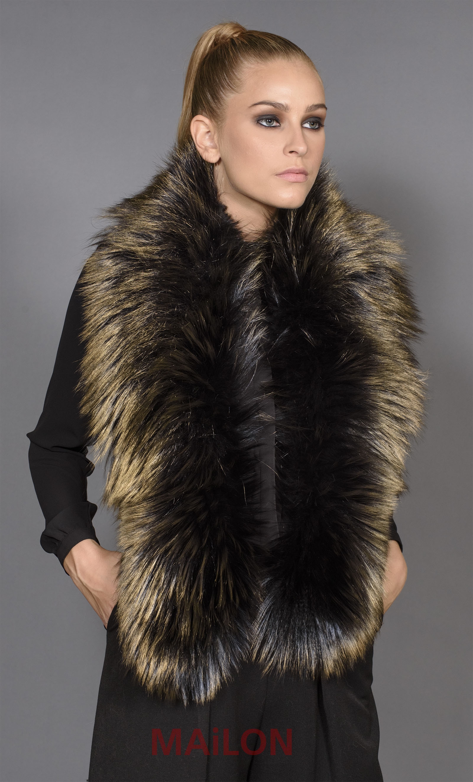 New SAGA Bronze Gold Metallic Color Fox Collar