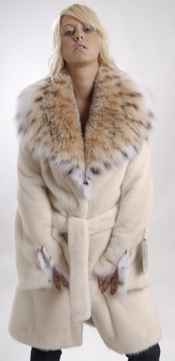 Pearl Mink coat with Lynx collar